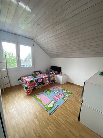 4.5-ZW à 106 m² im Dachgeschoss - Photo 5