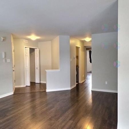Luxueux condo 2 chambres, 1er juil, Gare Vaudreuil ( Vaudreuil-Dorion ) apaprtement / logement à louer - Photo 3