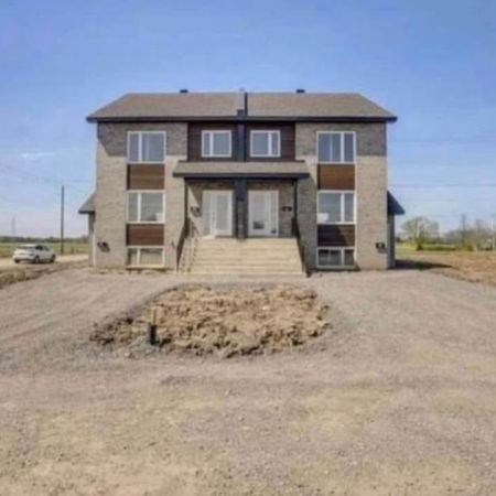 Beaux 4 1/2 rue Lasselle - Huntingdon - Photo 4