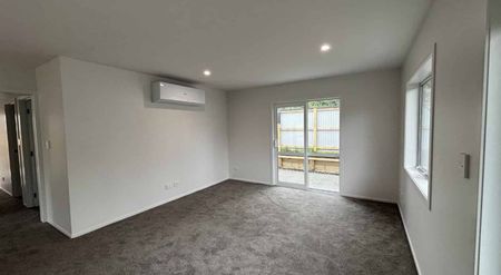 Brand new two-bedroom townhouse - Photo 3