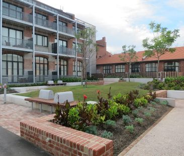 This 63 sqm 1-bedroom is The One! - Photo 3