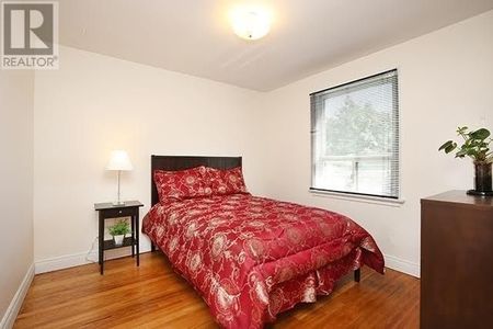 For Lease - 54 Vauxhall Drive Unit# Main, Toronto, Ontario - Photo 3