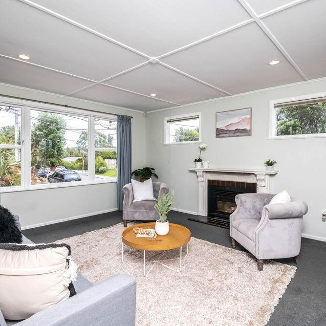 58 Catherine Crescent, Paparangi - Photo 1