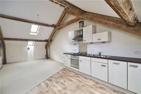 2 bedroom penthouse to rent - Photo 2