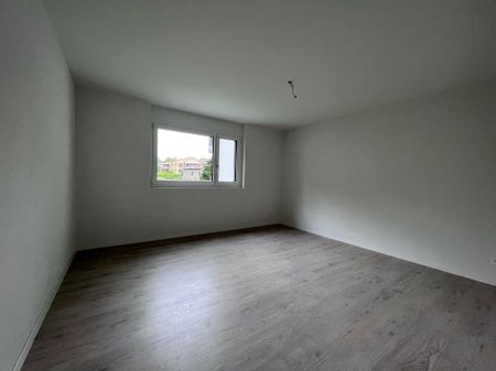 Beautiful 3.5 room apartment with terrace - Photo 2