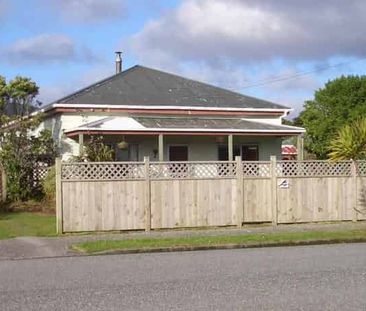 GREYMOUTH - 3 BEDRROM - Photo 3