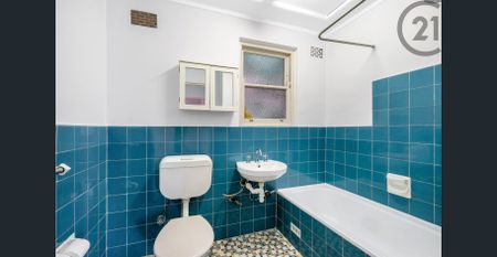 Top Floor Apartment Enjoying Coastal Living - Photo 5