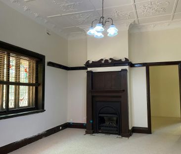 17 Cecile Street - Photo 2