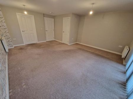 3 bedroom semi-detached house to rent - Photo 2