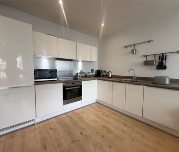 High Street, Bracknell, Berkshire, RG12 - Photo 5