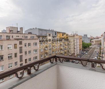 Priestranný, pekný 2i byt 74 m2 s balkónom, vo výbornej lokalite - Photo 6