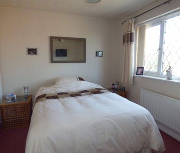 2 bedroom semi-detached house to rent - Photo 2