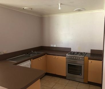 3-BEDROOM HOME IN PRIME LOCATION – WALK TO KNOX CITY SHOPPING CENTRE! - Photo 3