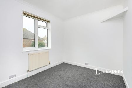 3 bedroom house to rent Queens Crescent, Eastbourne, BN23 - Photo 4