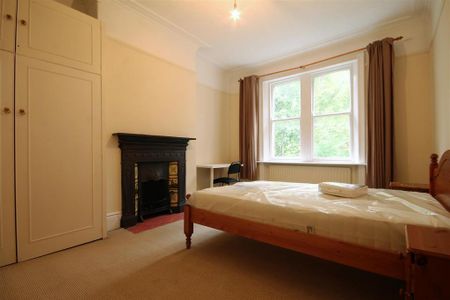 5 bedroom terraced house to rent - Photo 4