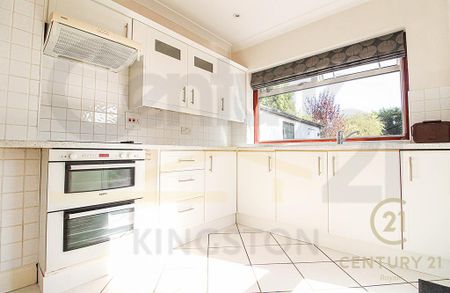 4 bedroom link detached house to rent - Photo 3