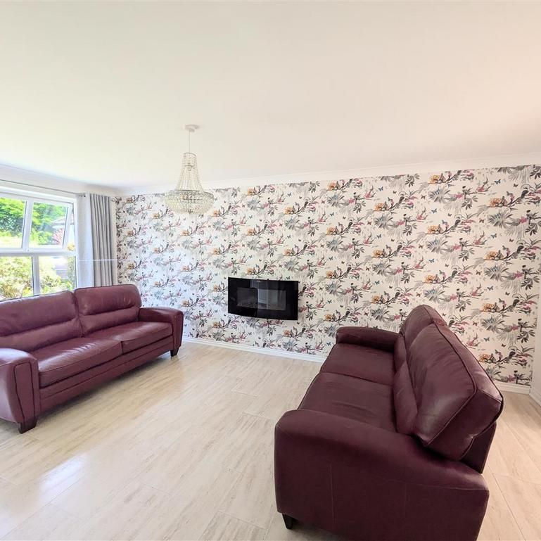 5 bedroom detached house to rent - Photo 1