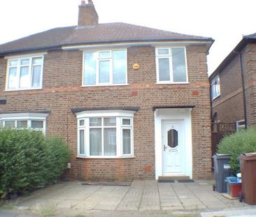 3 bedroom House To Let - Photo 4