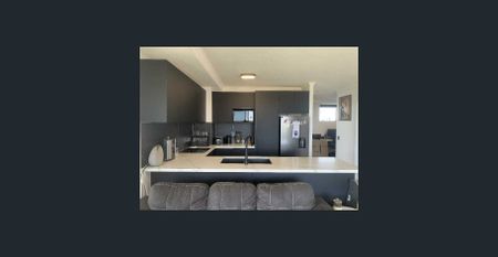 Heart of Maroochydore - Huge deck with spa - Views - Photo 5