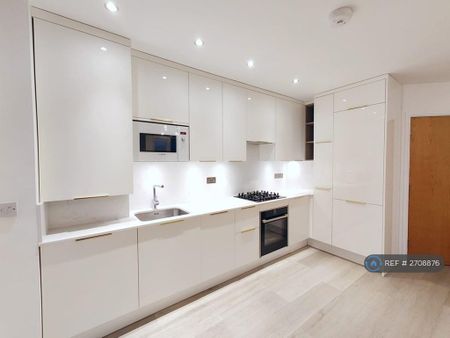 2 bedroom flat to rent - Photo 5