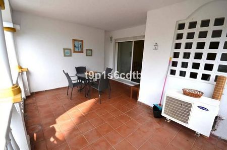 Middle Floor Apartment in Nueva Andalucía - Photo 4