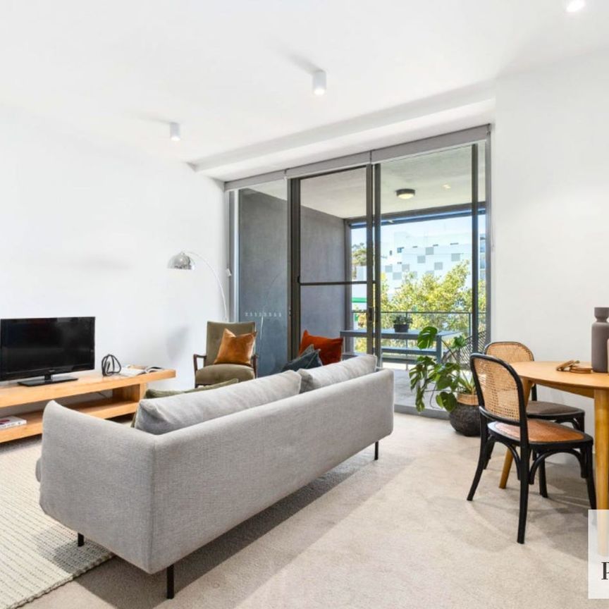 Bright & Modern 2-Bedroom Perth Unit - Photo 1