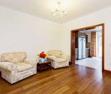 4 bedroom semi-detached house to rent - Photo 3