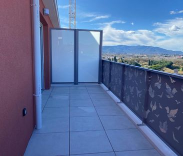 Location Appartement 2 pièces 45m² FREJUS 83600 - Photo 3