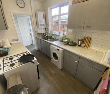 3 bedroom terraced house to rent - Photo 1