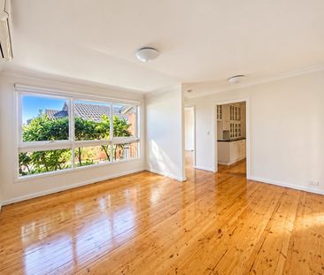 Three Bedroom Home in the Balwyn High School Zone - Photo 1