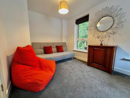 2 bedroom semi-detached house to rent - Photo 3