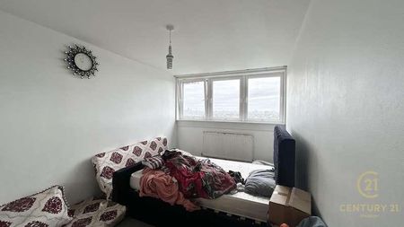 Biscoe Close, Hounslow, TW5 - Photo 2