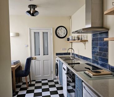 Room in a Shared House, Clermont Terrace, BN1 - Photo 5