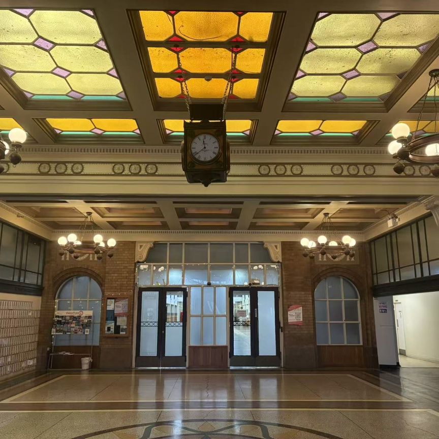 Easy Living in the City - Ideal for Students - Photo 1