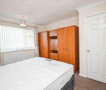 2 bedroom semi-detached bungalow to rent - Photo 5