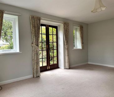 2 bedroom bungalow to rent - Photo 1