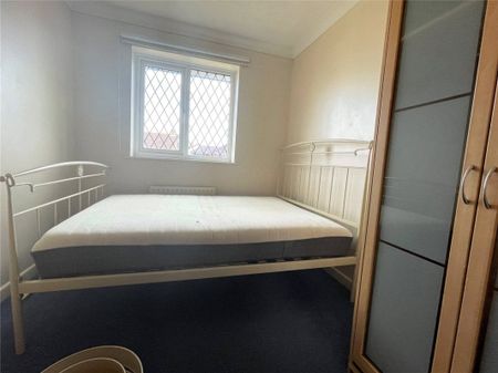 Marianne Road, Poole, Dorset, BH12 - Photo 5