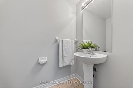 For Lease - 163 Seasons Drive Unit# Main, Toronto, Ontario - Photo 2