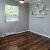 Renovated 2 beds 1.5 baths in Mount Pleasant East - Photo 2