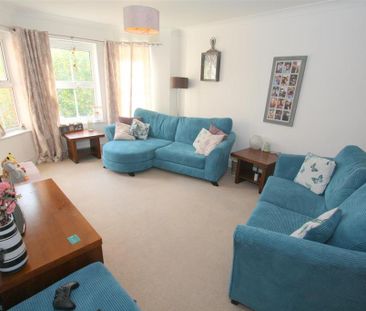 2 bedroom flat to rent - Photo 3