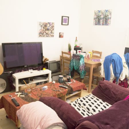 2 Bedroom Terraced House - Photo 3