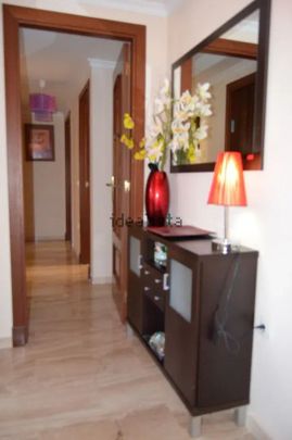 Alquiler de piso en Calle del Jalón - Photo 1