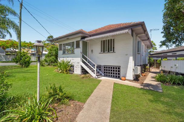 Renovated Home in Prime Sherwood Location - Photo 1