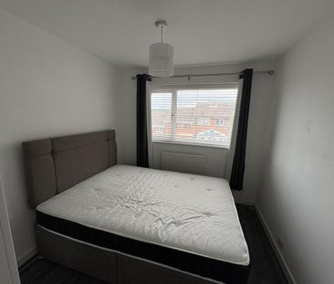 3 bedroom townhouse to rent - Photo 3