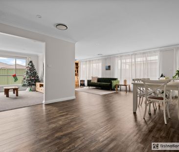 Modern Family Living with Space, Style & Comfort - Photo 3