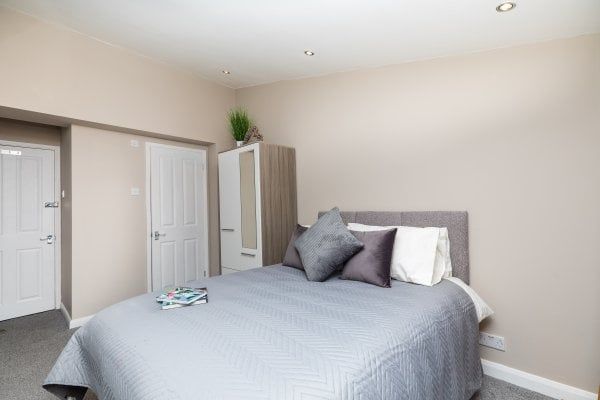 Town centre 0 bedroom house to rent - Photo 1