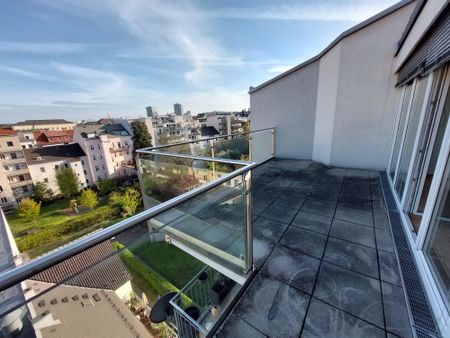 **AB SOFORT** Exklusive 3-Zimmer Dachgeschoss-Wohnung mit 2 Terrassen - Bismarckstraße 16 - Top 20 - Photo 2