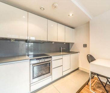 Studio to rent - Photo 4