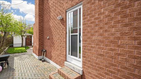 For Lease - 1469 Brentano Boulevard, Mississauga, Ontario - Photo 2