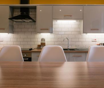 1 bedroom in a house share to rent - Photo 4